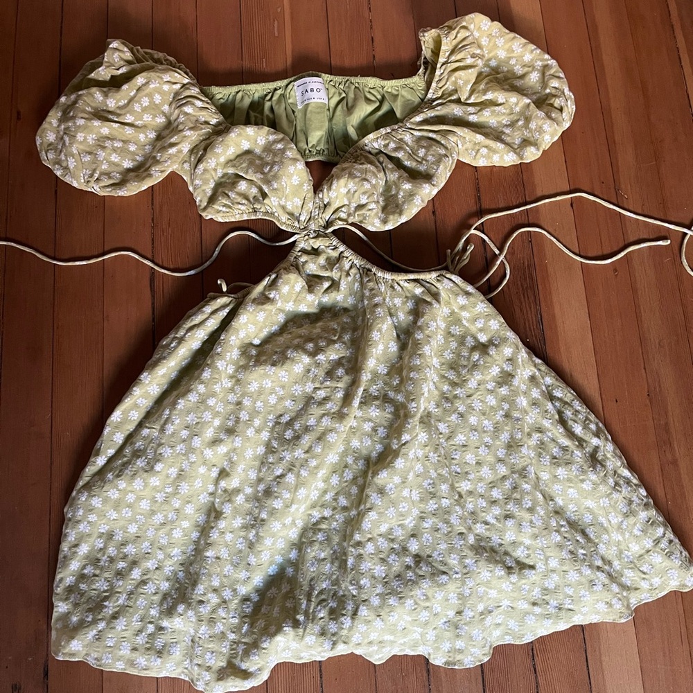 Sabo Skirt Green Siana Floral Puff Sleeve Dress - Picture 4 of 5
